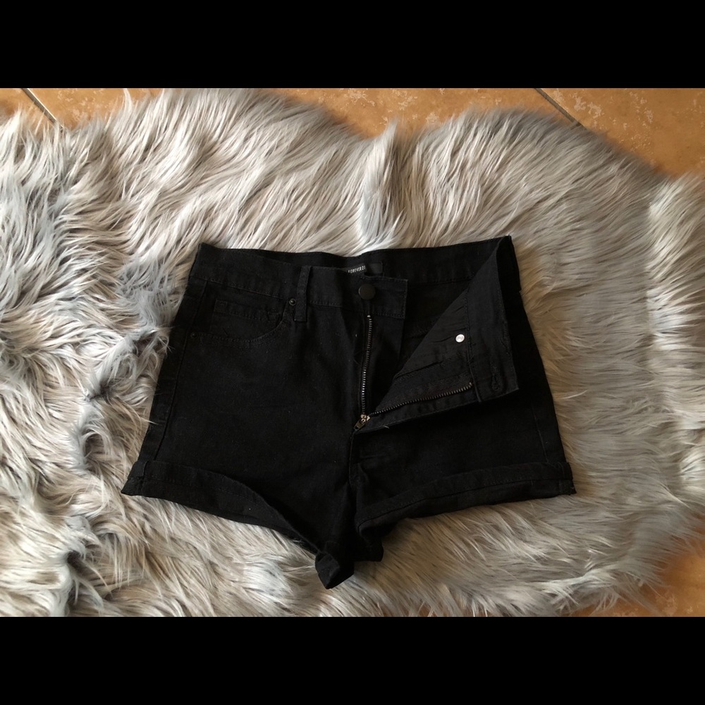NWT F21 High Waisted Black Denim Shorts Size 24